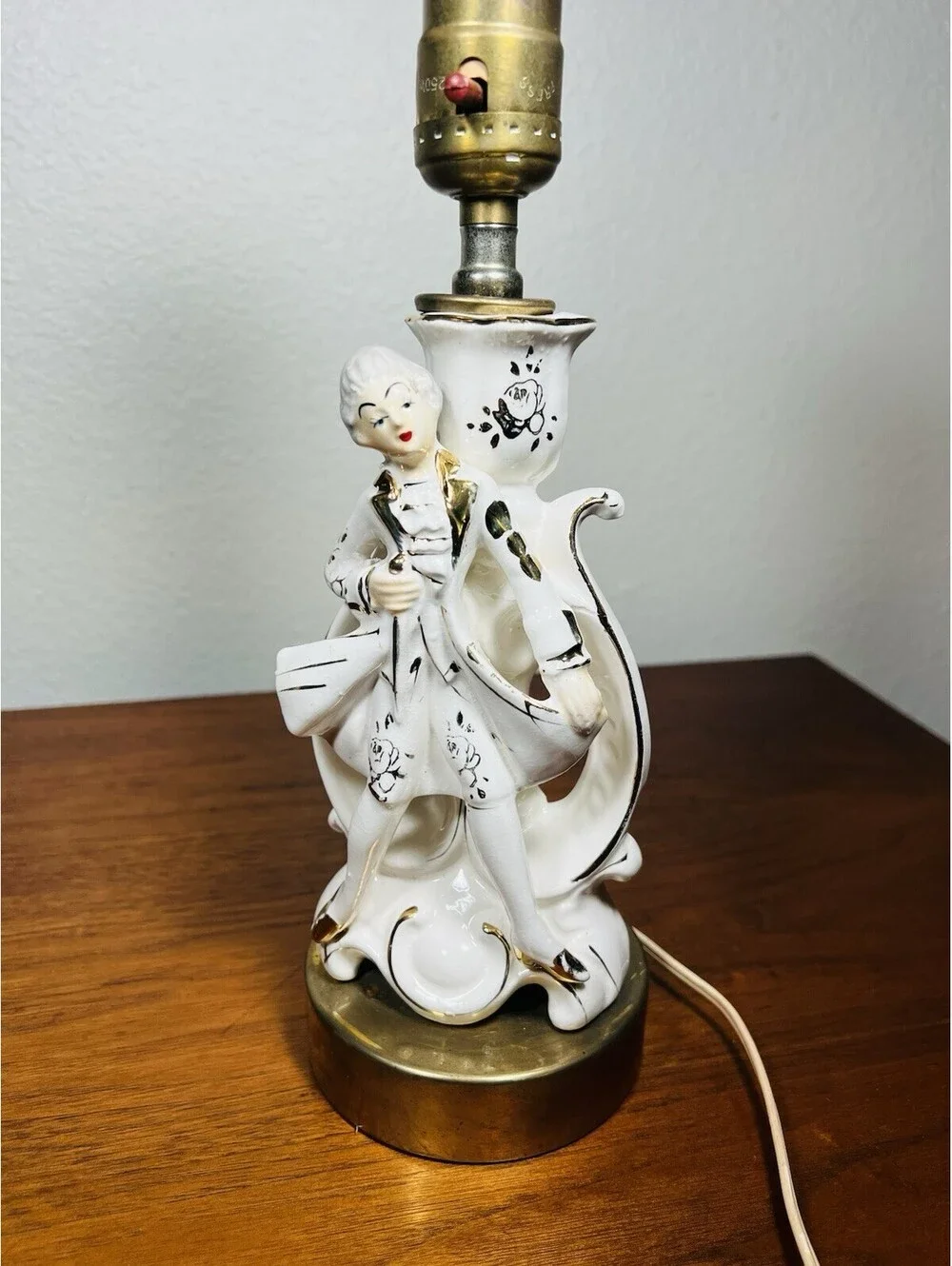 Vintage Porcelain Colonial Figurine Table Lamp Japan